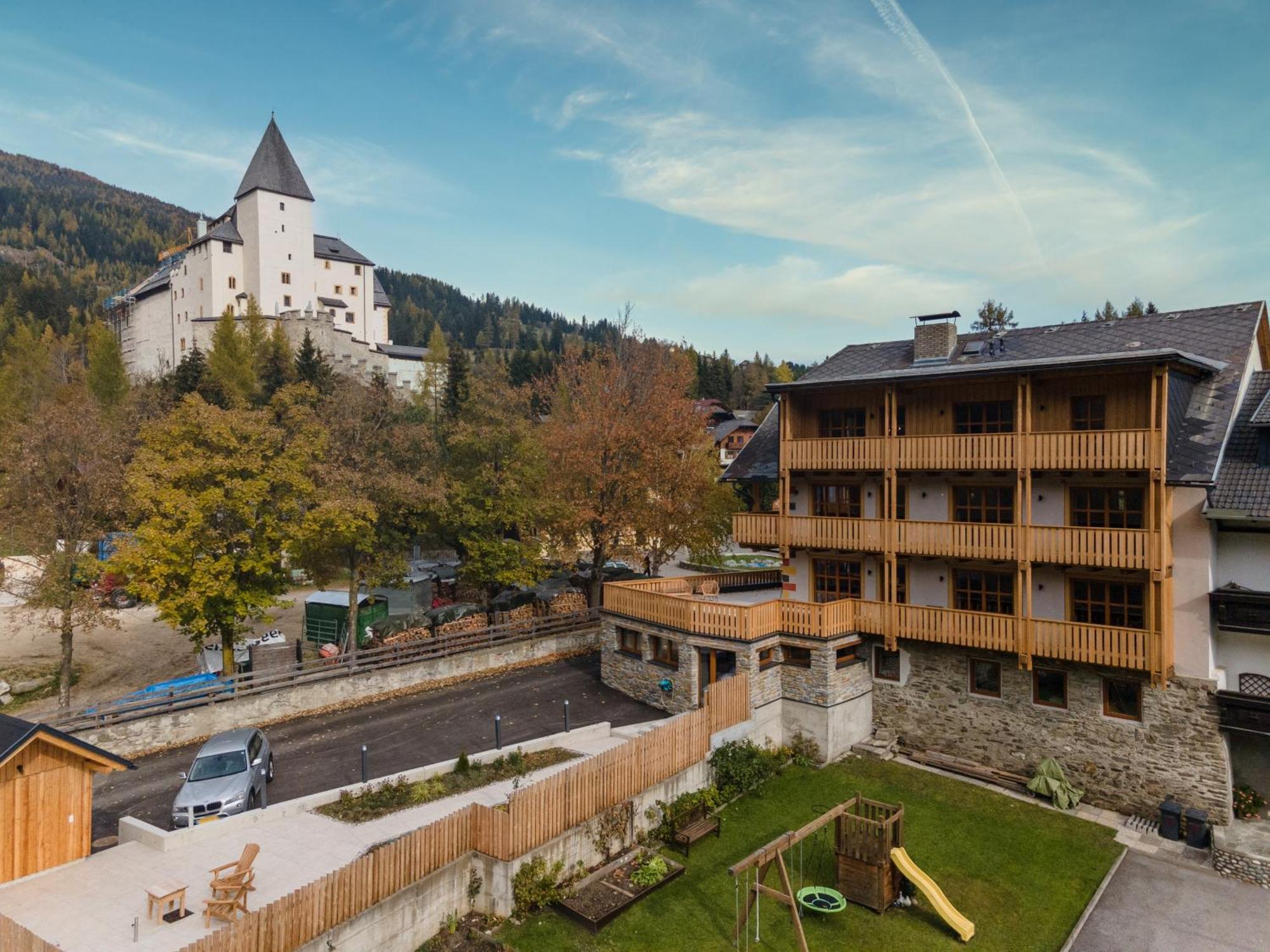 Burglodge Fischerkeusche Mauterndorf  Εξωτερικό φωτογραφία